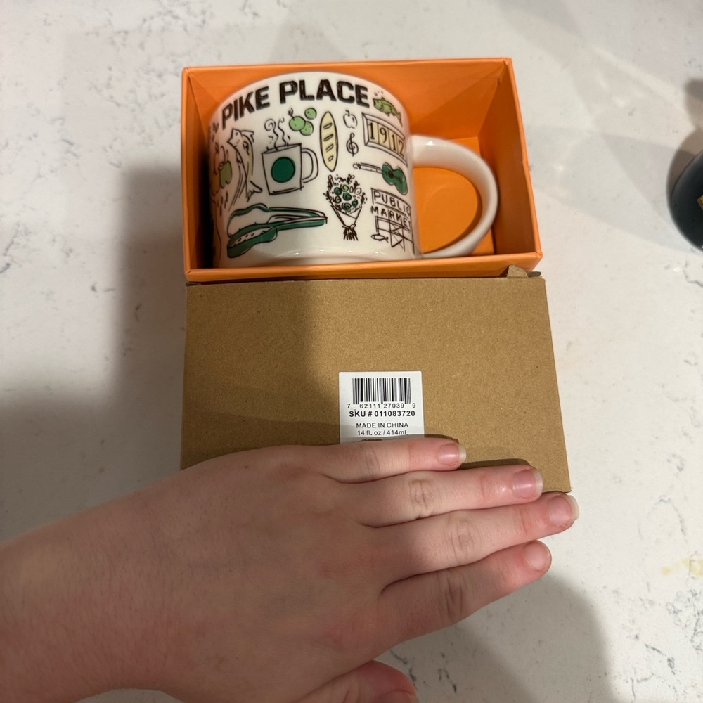 STARBUCKS Pike Place Market Mug - White and Green